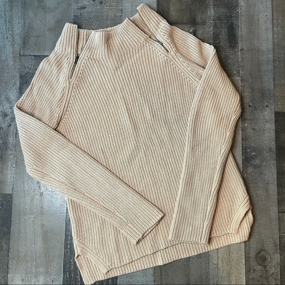 Banana Republic Sweaters - Banana Republic Small Tan Sweater